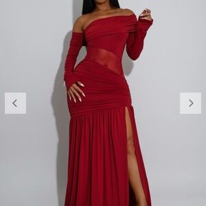 Elegant Red Off-Shoulder Evening Dress
